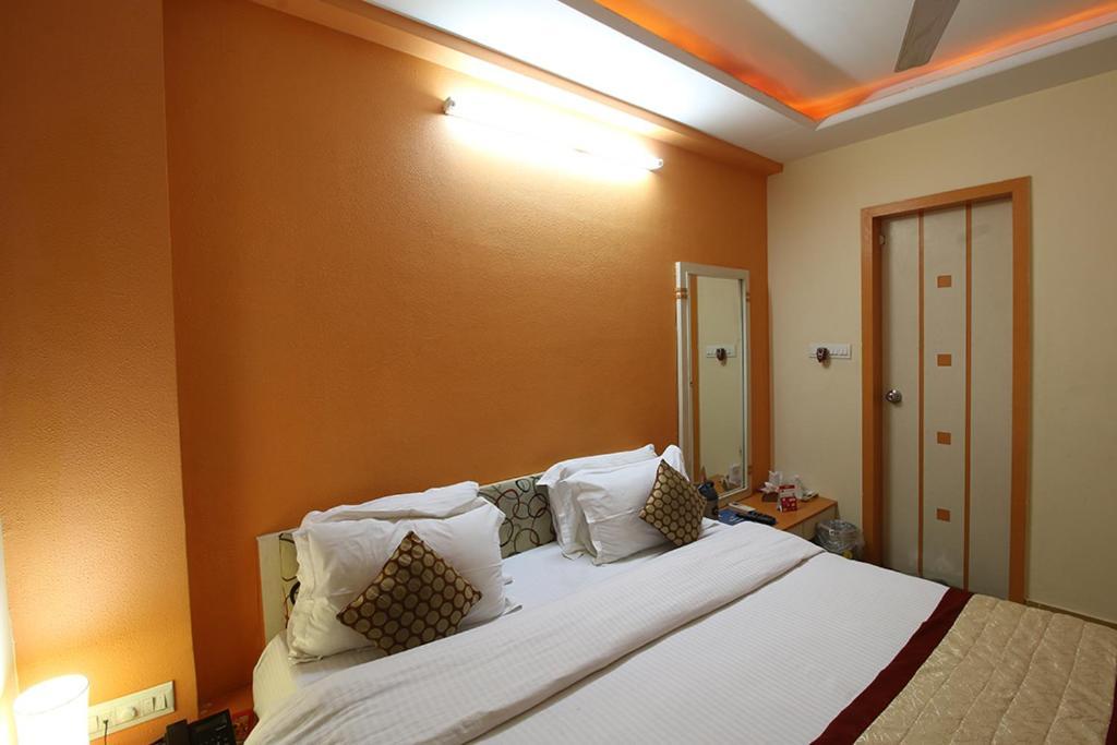 Hotel Shyam Excellency Джодпур Екстериор снимка